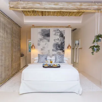 Sea Nymphs Suites Hotels in der Nähe von Strand Agios Prokopios