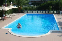 Dakar Living Hotel Vasto - Uima-altaat