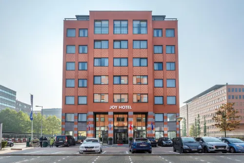 Joy Hotel - parking