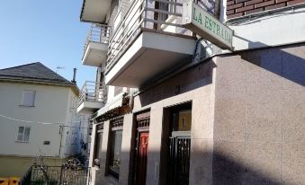 Hostal la Estrada Restaurante - Housity