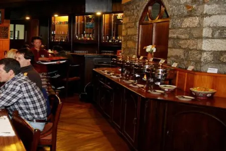 Mountain Lodges of Nepal - Phakding Отели в г. Солукхумбу