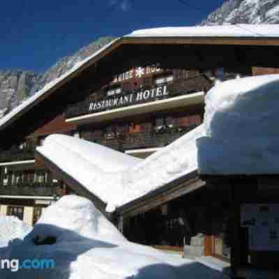 Le A by Neige et Roc Hotel Exterior