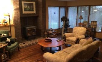 A Cascade View Bed and Breakfast - Housity