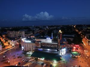 Boutique Spa Casino Hotel Lybid Plaza