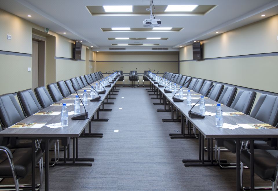 3. 르 응디암부르 ..