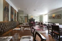 Mr & MRS Smith the Wheatsheaf Inn Hotels in Bibury