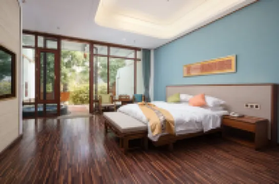 Hui Long Hot Spring Manor