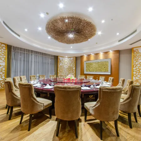 Rezen Hotel Heyi
