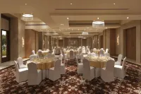 DoubleTree by Hilton Agra Hotels in Agra
