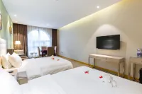 Xianhua Sandalwood Lakeside Hotel - Balkoner