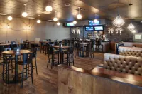 Radisson Hotel Fort St John - bar