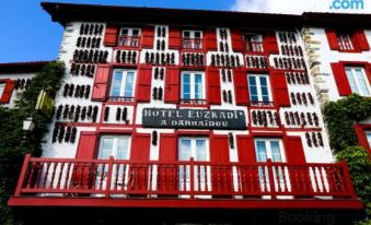 Hôtel Euzkadi - Housity