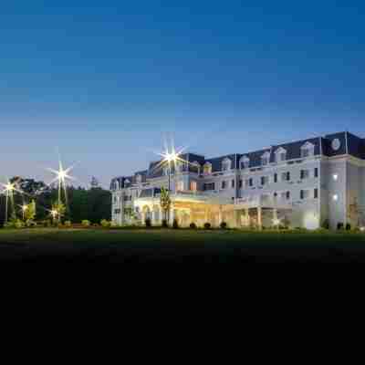 Courtyard Lenox Berkshires Hotel Exterior