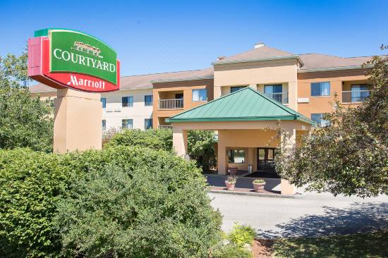 marriott hotels in sturbridge massachusetts