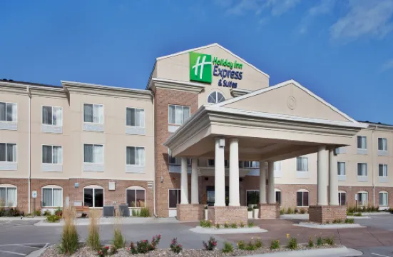 Holiday Inn Express & Suites CHERRY HILLS by IHG