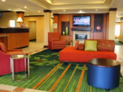 Fairfield Inn & Suites Marion Hotels in Marion