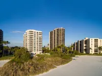 Pointe Estero Resort
