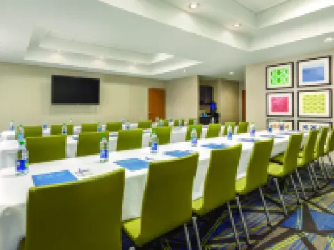 Holiday Inn Express & Suites LAWTON-FORT SILL by IHG Hotels in Lawton