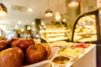 PrideInn Azure Hotel Nairobi Westlands - breakfast
