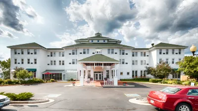 Best Western the Hotel Chequamegon Hotels in Barksdale