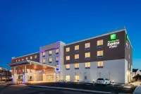 Holiday Inn Express & Suites Medford