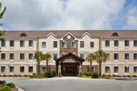 Comfort Inn & Suites Hotels near Savannah/Hilton Head International Airport