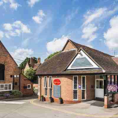 The Charlecote Pheasant Hotel Exterior