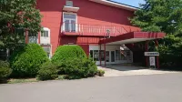 Lodge Dome House Hotels in der Nähe von JR Tamado station