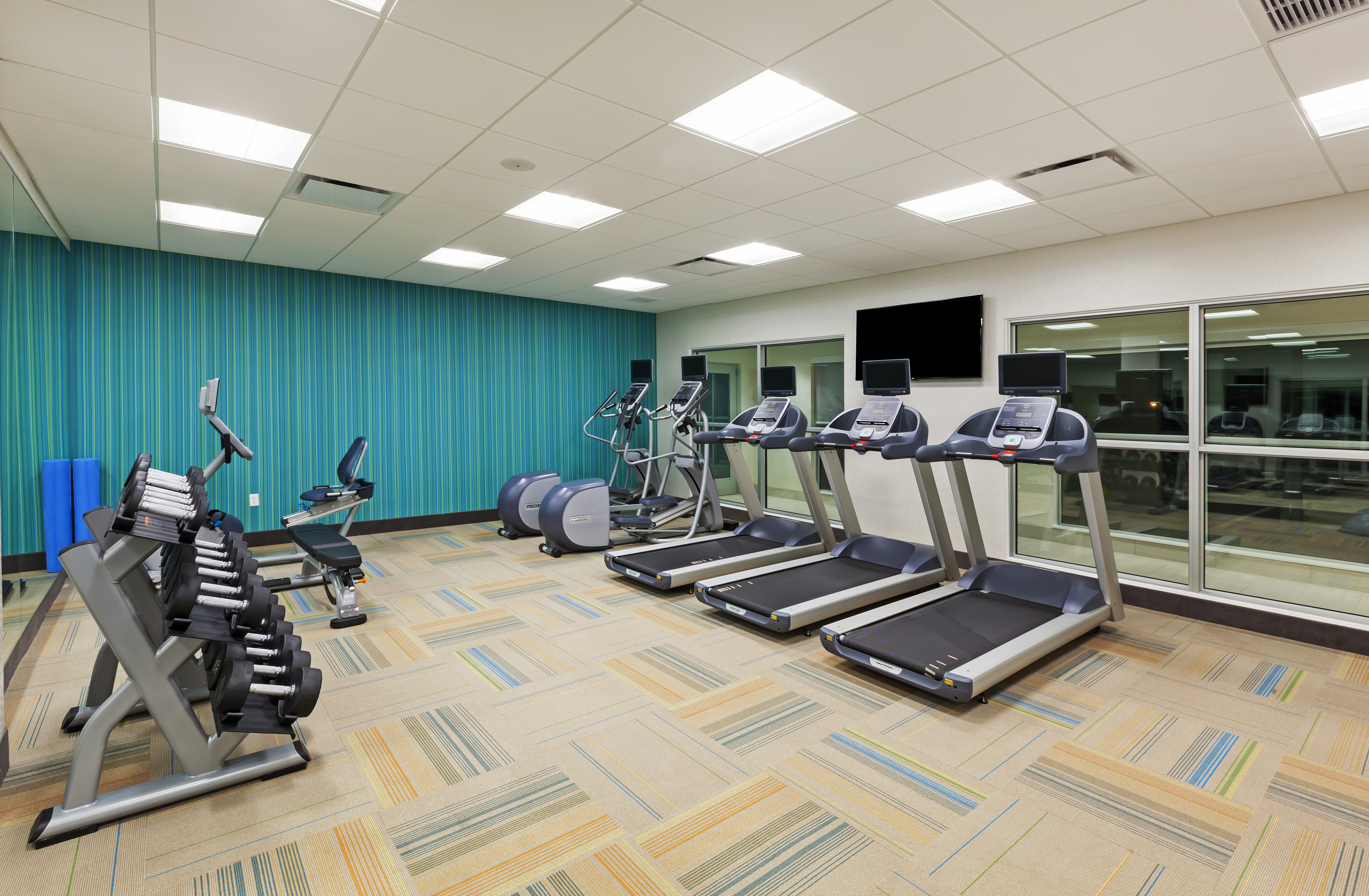 Holiday Inn Express & Suites Lenexa - Overland Park Area, an Ihg Hotel