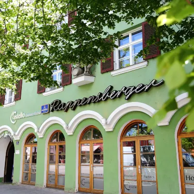Hotel Rappensberger Hotels near Kleinzoo Wasserstern e.V.