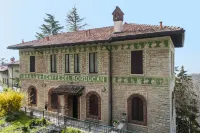 Al Borducan Boutique Hotel Hotel in zona Chiesa di S. Giorgio in Biumo Superiore