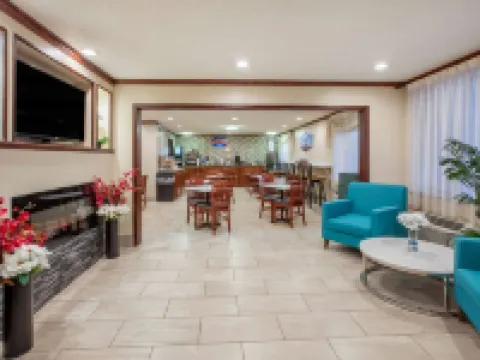 Baymont by Wyndham Grand Rapids Airport Hotels in Cascade