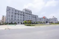 Xincai Weijing International Hotel