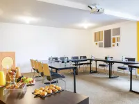 Novotel le Mans Hotels in Mulsanne