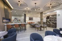 Sonesta Hotel Grand Rapids Airport
