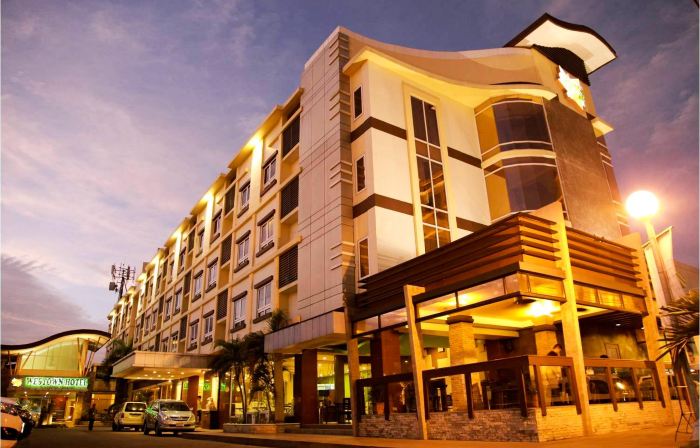MO2 Westown Hotel Iloilo