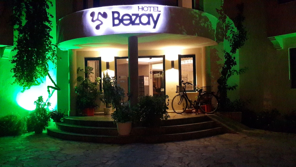 Bezay Hotel