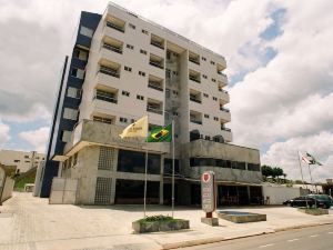 Líber Hotel Nova Serrana