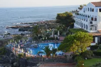 Kalos Hotel