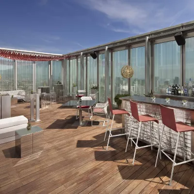 ميليا بارثيلونا سكاي Hotels near محطة كلوت للسكك الحديدية