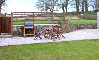 Treffgarne Farm Cottage