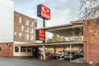 Studio 6 Suites Vancouver WA Waterfront Hotel berhampiran Vancouver, Washington Amtrak Station