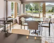 Econo Lodge Little Creek