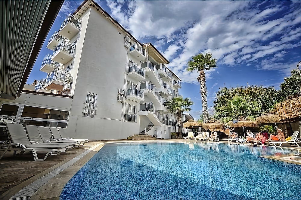 Makri Beach Hotel