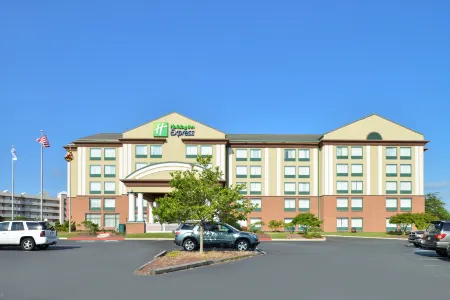 Holiday Inn Express & Suites Ocean City - Northside