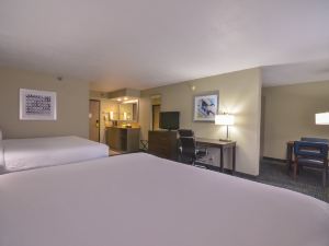 Holiday Inn Express & Suites Fayetteville-Univ of AR Area