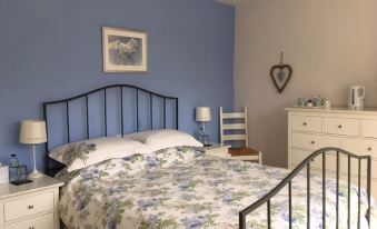Grange Farm Bed & Breakfast - Housity
