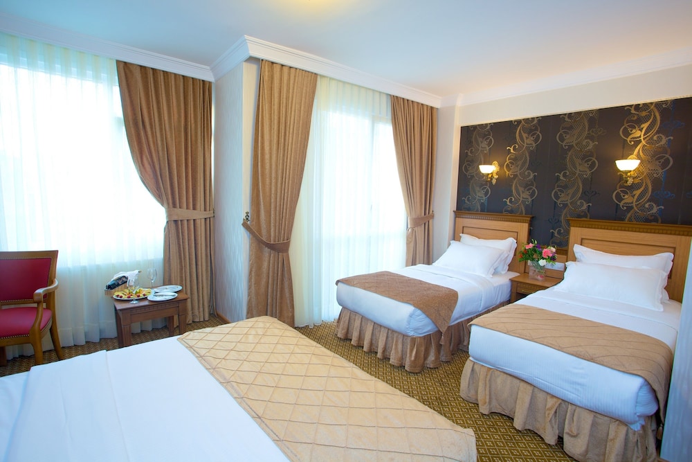 Grand Unal Hotel