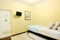 Pagar Putih Guest House Syariah