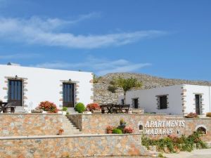 Traditional Apartments Madares